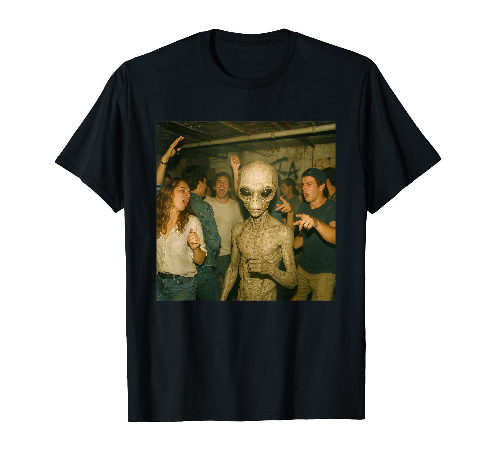 Alien Caught Camera Funny Alien T-Shirt - Aesthetic Graphic Men Women - T-Shirt, Sweatshirt, Hoodie