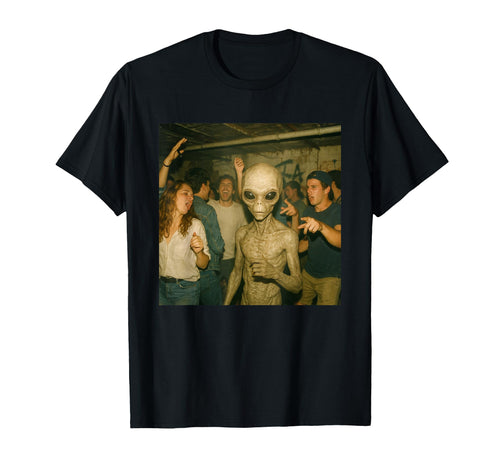 Alien Caught Camera Funny Alien T-Shirt - Aesthetic Graphic Men Women - T-Shirt, Sweatshirt, Hoodie