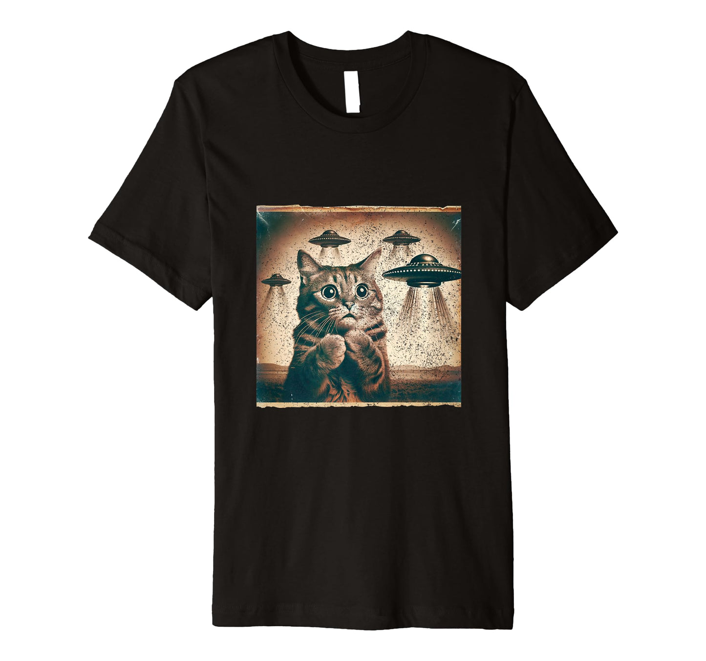 Spooked Cat Selfie Ufos Funny Startled T-Shirt - Graphic Print for Adults - T-Shirt, Sweatshirt, Hoodie