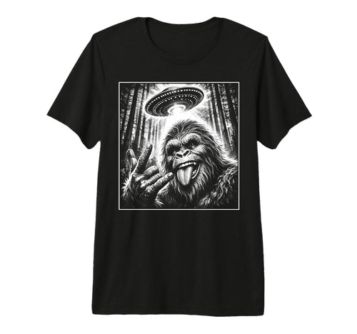 Bigfoot Alien Selfie Rock Sasquatch T-Shirt - Streetwear Style Men Women - T-Shirt, Sweatshirt, Hoodie