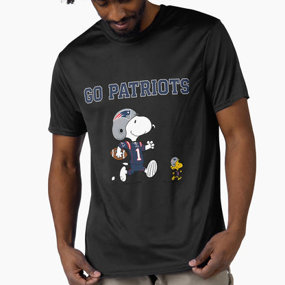 Snoopy Go Patriots T-Shirt - Casual Everyday Wear Men Women - T-Shirt, Sweatshirt, Hoodie