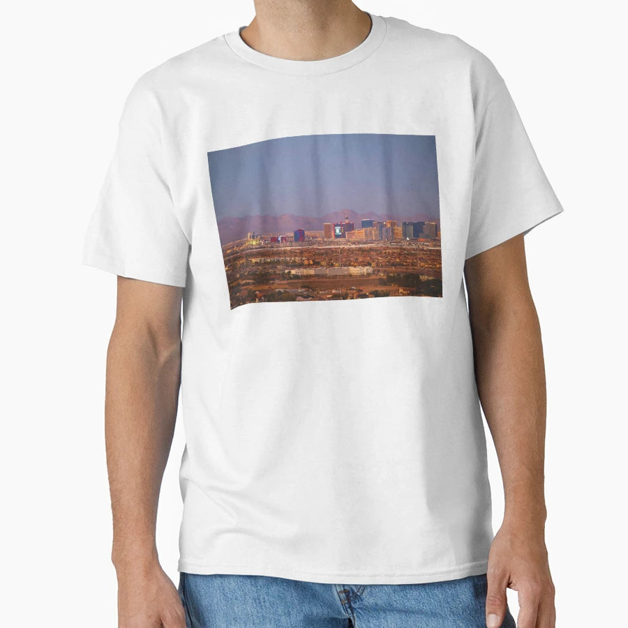 Las Vegas Skyline Dusk T-Shirt - Minimalist Print Unisex - T-Shirt, Sweatshirt, Hoodie