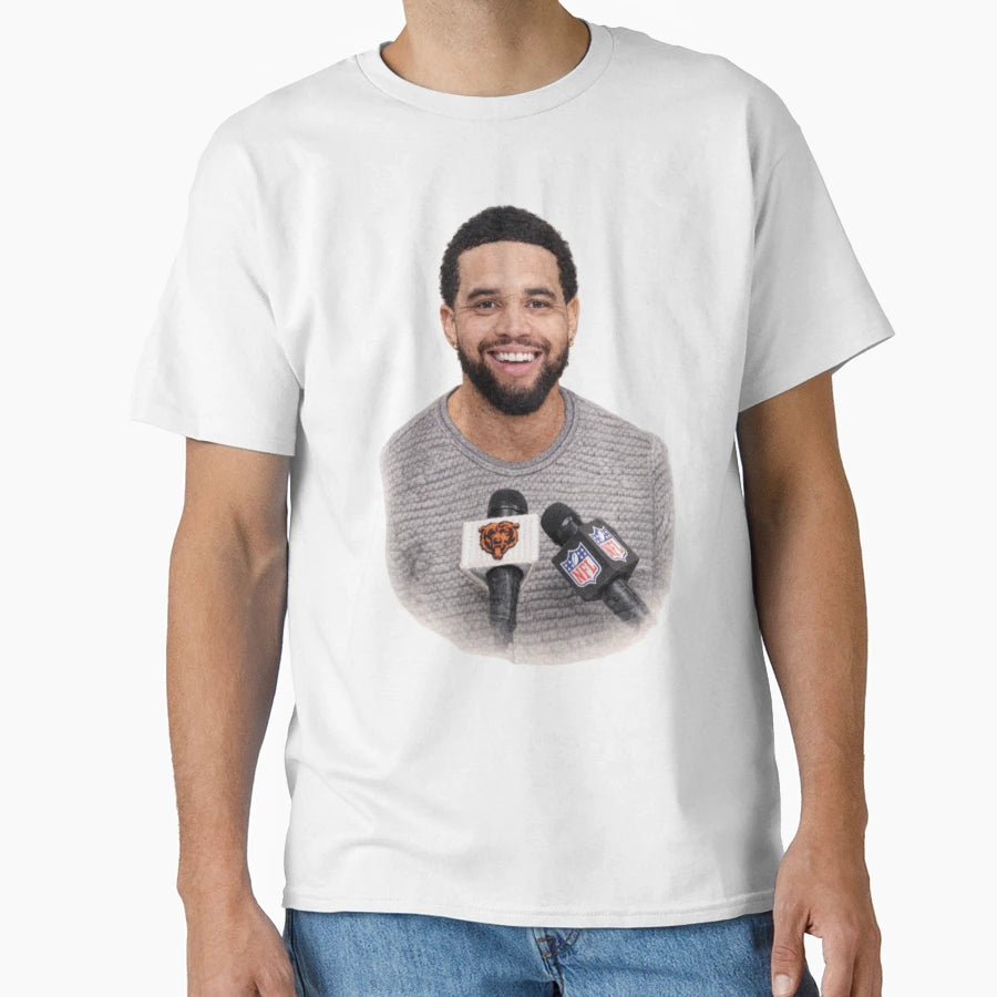 CW Knit Art Chicago Football Star Cozy T-Shirt - Unique Graphic for Adults - T-Shirt, Sweatshirt, Hoodie