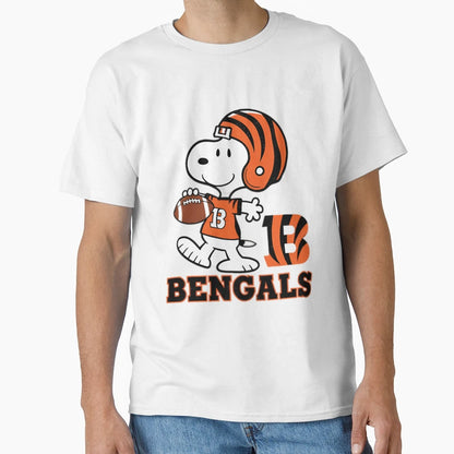 Snoopy Cincinnati Football T-Shirt - Streetwear Style for Adults - T-Shirt, Sweatshirt, Hoodie