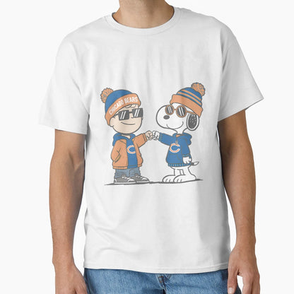 Snoopy Chicago Bears T-Shirt - Casual Everyday Wear Unisex - T-Shirt, Sweatshirt, Hoodie