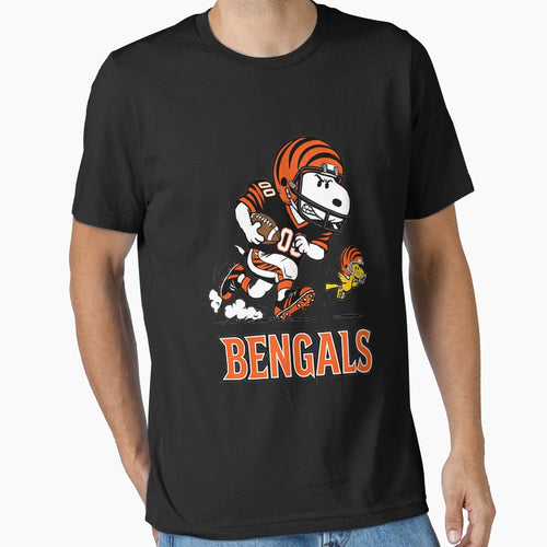 Snoopy Woodstock Cincinnati Football T-Shirt - Graphic Print Unisex - T-Shirt, Sweatshirt, Hoodie