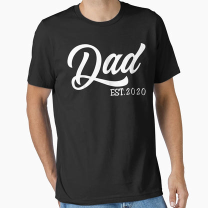 Fathers Day Dad Est 2020 First Time T-Shirt - Minimalist Print Men Women - T-Shirt, Sweatshirt, Hoodie