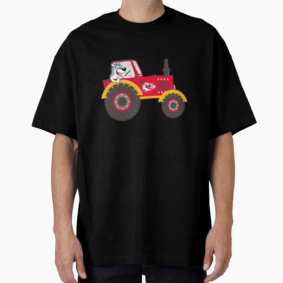 Dog Driving Kansas City Chiefs T-Shirt - Minimalist Print Men Women - T-Shirt, Sweatshirt, Hoodie