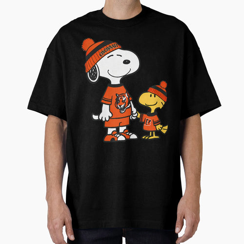 Snoopy Cincinnatis Sports T-Shirt - Graphic Print Men Women - T-Shirt, Sweatshirt, Hoodie