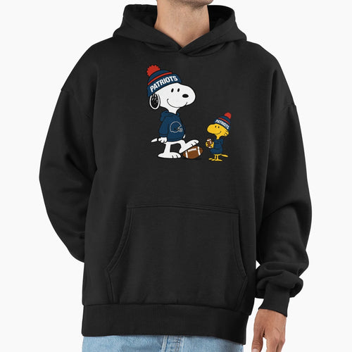 New England Patriots Snoopy Woodstock Hoodie - Trendy Graphic Men Women - T-Shirt, Sweatshirt, Hoodie