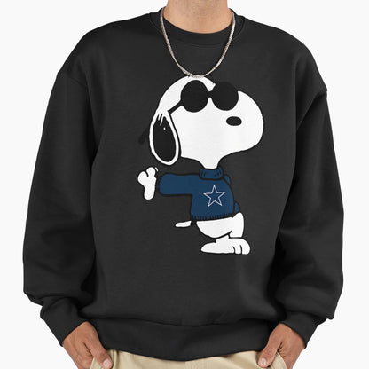 Snoopy Dallas Cowboys Sweatshirt - Novelty Apparel Unisex - T-Shirt, Sweatshirt, Hoodie