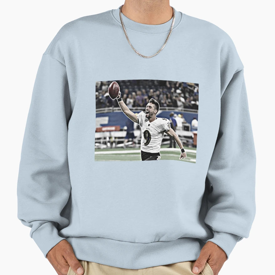 Justin Tucker Simple Sweatshirt - Trendy Graphic Unisex - T-Shirt, Sweatshirt, Hoodie