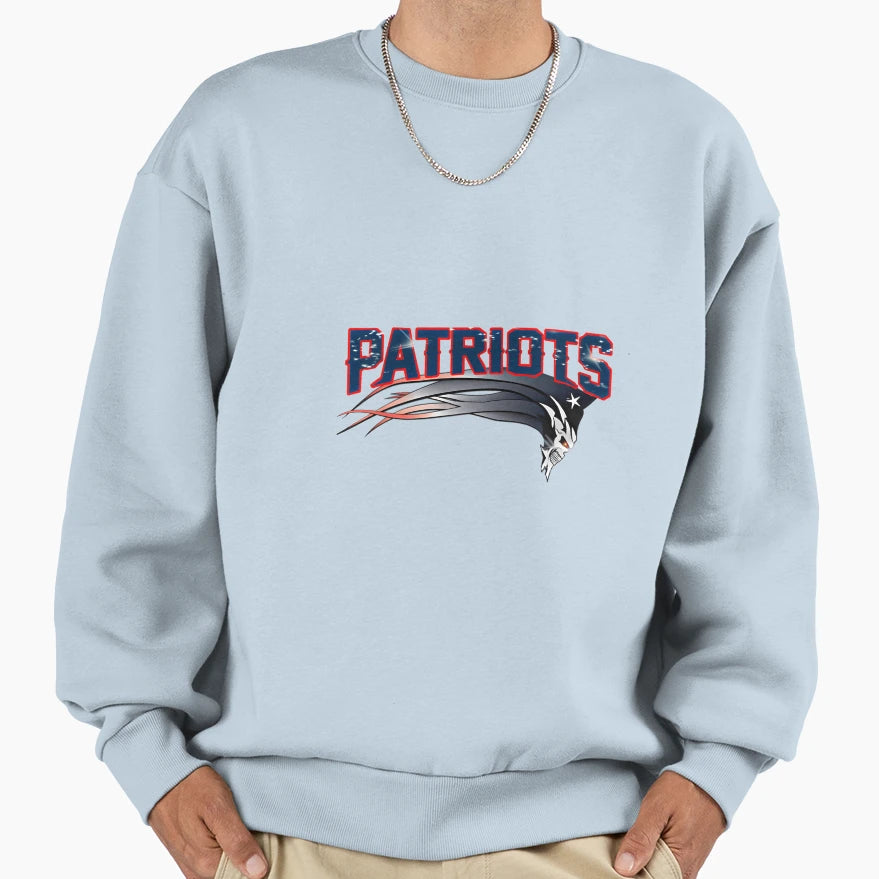 New England Football Skull Sweatshirt - Minimalist Print for Adults - T-Shirt, Sweatshirt, Hoodie