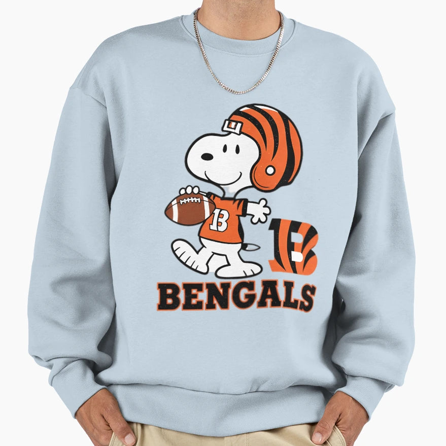 Snoopy Cincinnati Football Sweatshirt - Trendy Graphic Men Women - T-Shirt, Sweatshirt, Hoodie