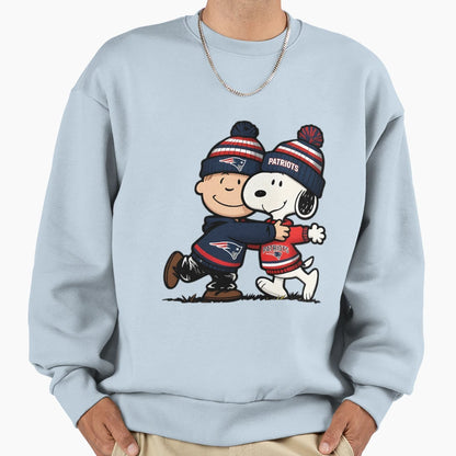 Snoopy New England Patriots Game Sweatshirt - Minimalist Print for Adults - T-Shirt, Sweatshirt, Hoodie