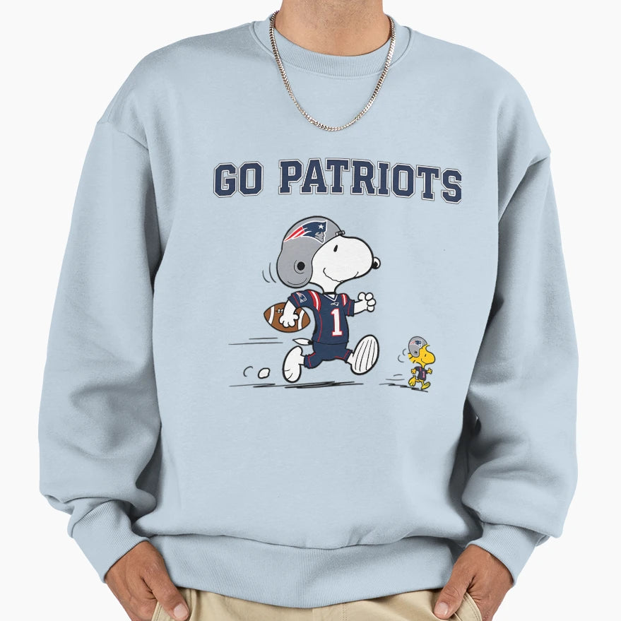 Snoopy Go Patriots Sweatshirt - Casual Everyday Wear Unisex - T-Shirt, Sweatshirt, Hoodie