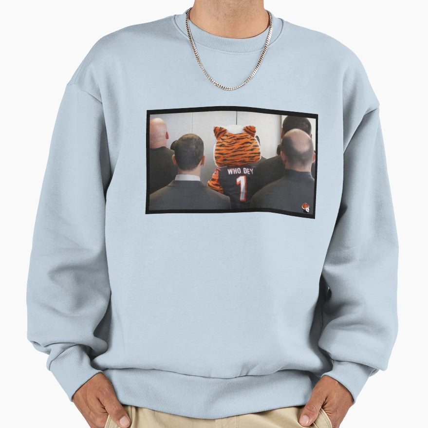 Before We Get Started Does Anyone Sweatshirt - Aesthetic Graphic Unisex - T-Shirt, Sweatshirt, Hoodie