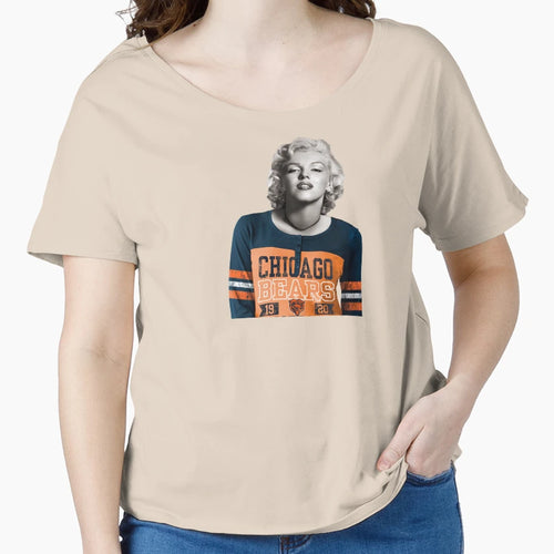 Marilyn Loves Da Bears T-Shirt - Custom Art Print Unisex - T-Shirt, Sweatshirt, Hoodie