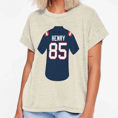 Hunter Henry Jersey Number 85 T-Shirt - Minimalist Print for Adults - T-Shirt, Sweatshirt, Hoodie