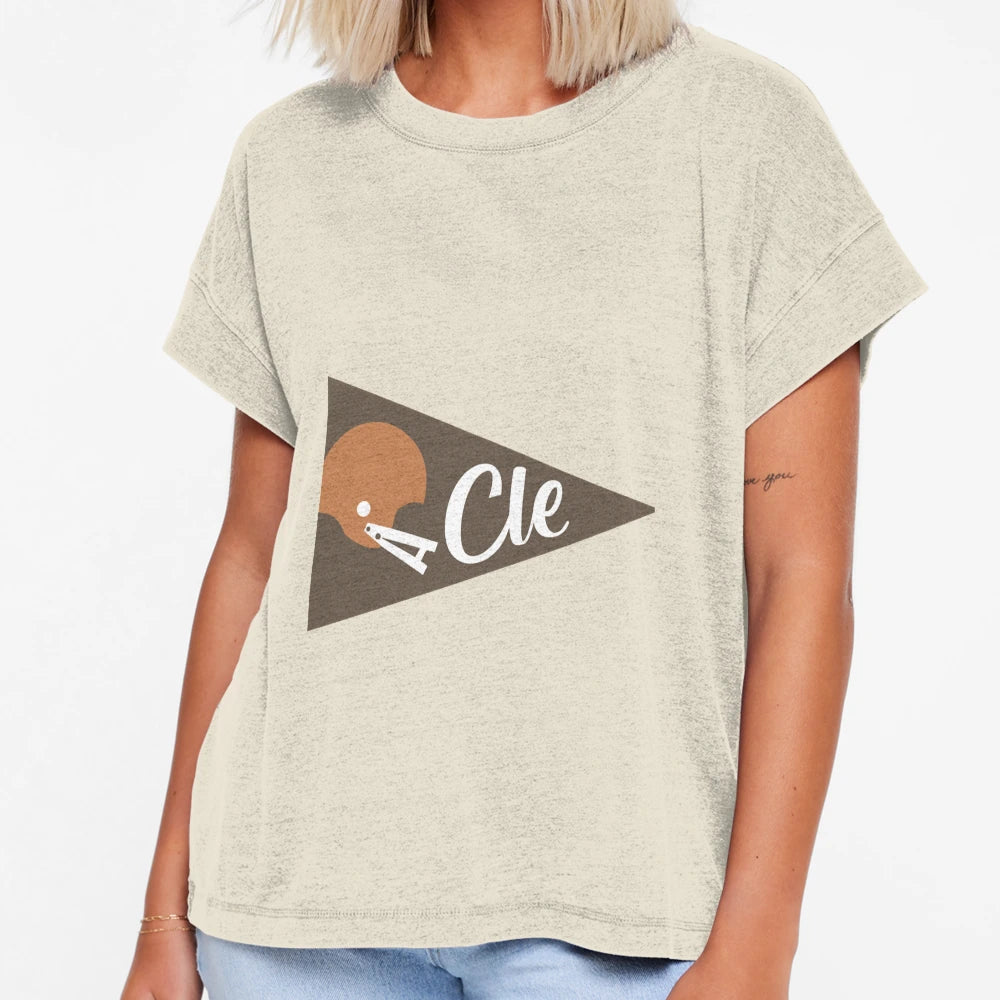 Cle Gift Loves Cat T-Shirt - Graphic Print Men Women - T-Shirt, Sweatshirt, Hoodie